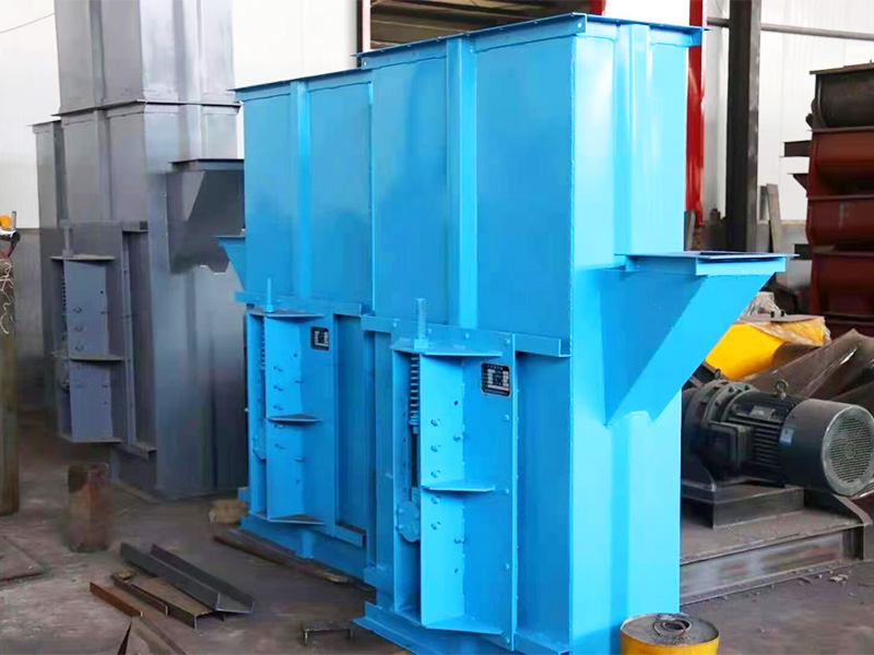 斗式提升機(jī) (5)